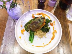 -FLOVIE FLORIST CAFE