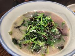 -廖师傅大蒜炒腊肉(袁家岭店)