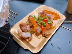 -何师烧烤Pro ·江湖川菜·小龙虾·精酿啤酒(太古里旗舰店)