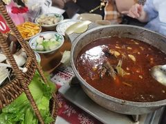 -刘姐啤酒鱼民族演艺餐厅(西街总店)