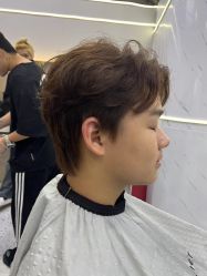 -苏豪路易士·嘉玛发廊