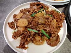 爆炒腰花-闫府私房菜·百年鲁菜(恒隆店)
