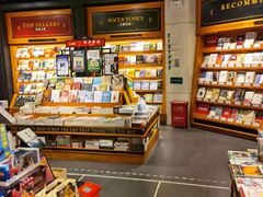 -西西弗书店&矢量咖啡(凯德晶萃广场店)