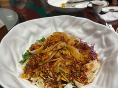 面筋拌凉皮-九十九顶毡房(阜石路店)