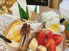西双版纳香水椰子冰-有七甜品(恒达产业园店)