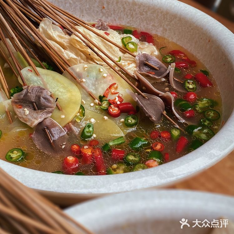 这家钵钵鸡我都吃过十次了！