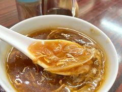 鸡丝竹笙砂鍋魚翅-添發碗仔翅美食