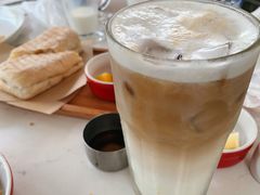 拿铁咖啡-必胜客(新海上世界店)