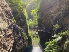 -龙水峡地缝景区