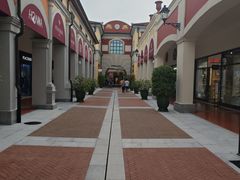 -佛罗伦萨小镇广佛名品奥特莱斯(疏港路店)