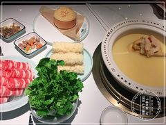 -领鲜天下·焗海鲜·花胶鸡(天目里店)