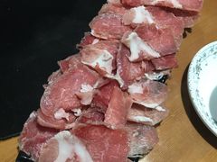 -果松木炭酸菜铜火锅·外婆参鸡汤