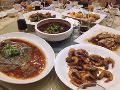 -深圳国际会展中心希尔顿酒店(前海华发冰雪世界店)
