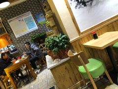 大堂-伊穆祥牛肉面总店·清真