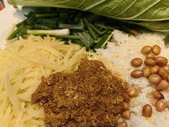 -老码头黑皮肘子锅包肉熏酱水饺(文政街店)