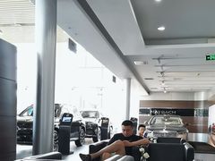 -北京鹏龙星徽奔驰4S店(西大望路店)