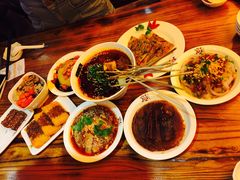 -芙蓉巷成都名小吃(丹尼斯2天地店)