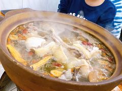 -威邵鸡煲(西华路总店)