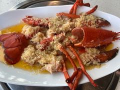 蒜蓉波龙-巧克力渔家.小船海鲜胶东菜(万平口店)