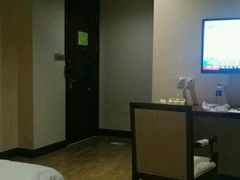 -维也纳酒店(广州番禺市桥地铁站店)