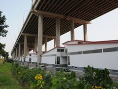 高架桥底艺术区-小洲艺术区