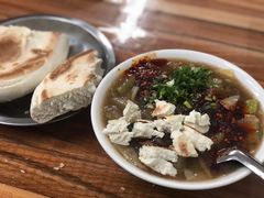 -老字号贾家肉丸糊辣汤(光明巷店)