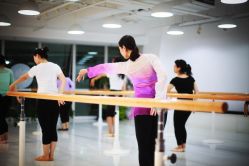 -柏姿舞蹈工作室