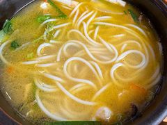 -桥香园过桥米线(国贸店)
