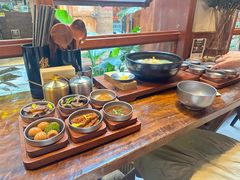 -银米·云南传统过桥米线(双廊黑金冠店)