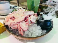 -洪氏嗨捞·广东猪肚鸡·椰子鸡火锅(西咸万象城店)