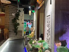 -韵秋荷(宝山龙湖天街店)