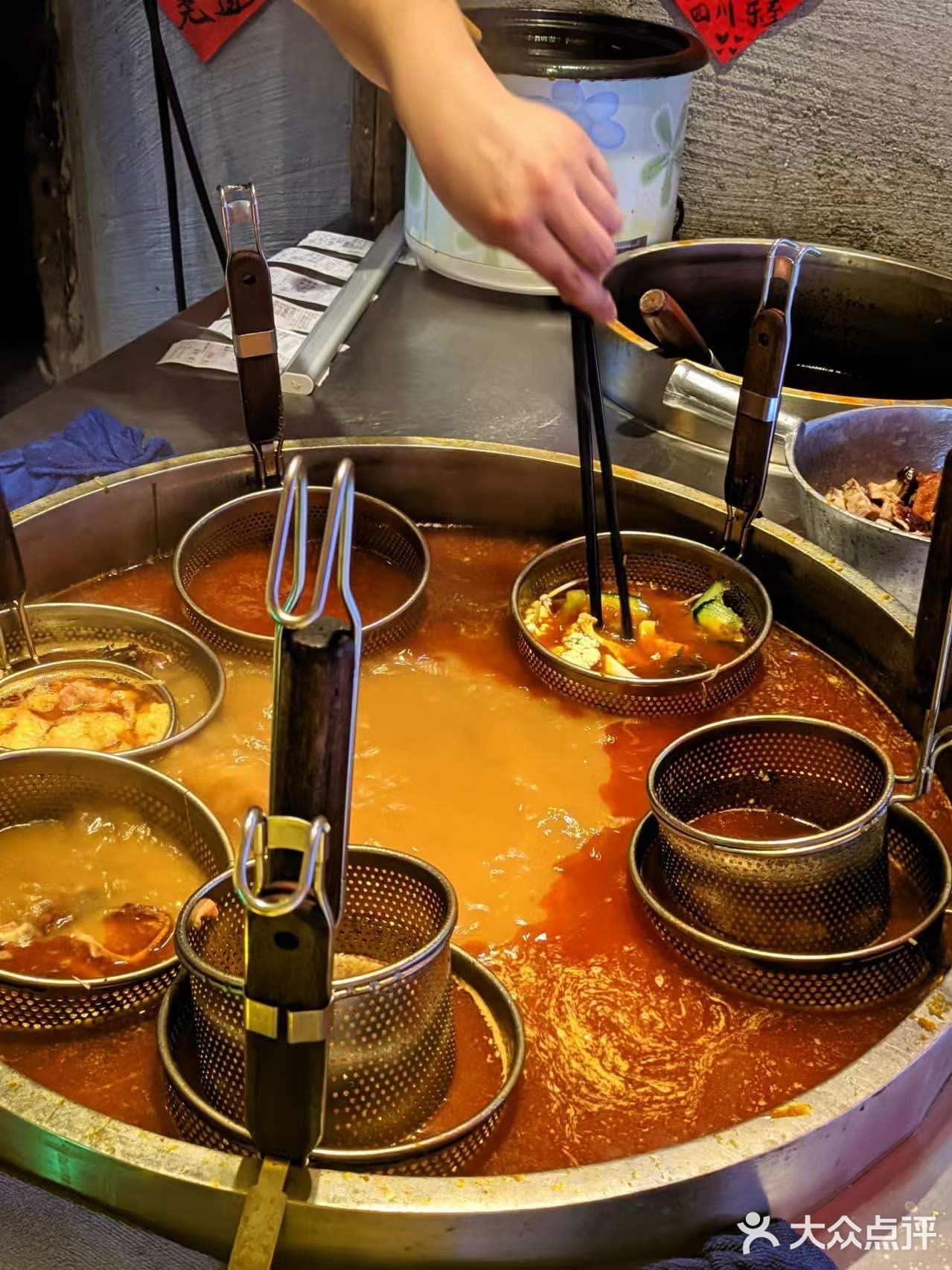 成都冒烤鸭之光！本地人一周去三次的小店
