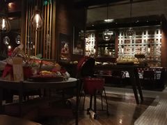 -恰餐厅及酒吧 CHAR Bar & Grill (北京丽都皇冠假日店)