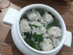 川味香辣白胡椒鱼丸汤-将相和·海鲜蒸饺大连菜