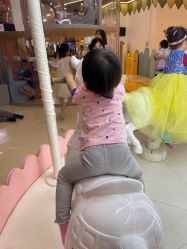 -多多淘儿童体验中心(重庆来福士店)