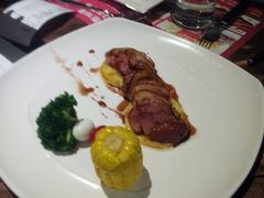鸭胸配苹果-路易十三西餐厅(西关新天地店)