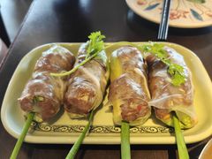 -大头虾越式风味餐厅(光明广场店)