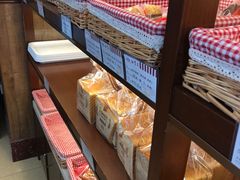 -红宝石·鲜奶小方·海派西点房(南翔店)