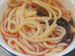 -在巷子里的烤肉店·螺蛳粉烤鱼·牛蛙(和美城店)