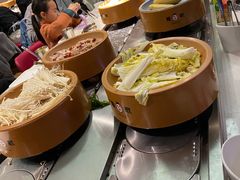 -龍歌自助小火锅(市南金茂湾店)