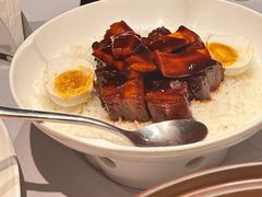 咸蛋目鱼红烧肉-屋里厢上海菜馆