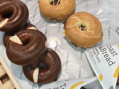 红豆芝士碱水贝果-长春藤咖啡(北园店)