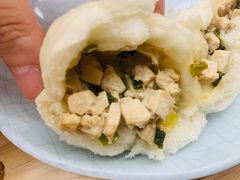 辣豆腐包子-包不同川湘家常菜(木樨园店)