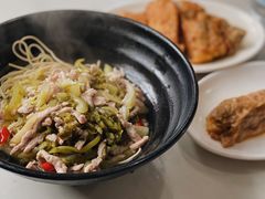潮州酸菜炒肉-老地方面馆(思南路店)