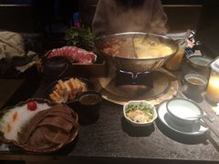 -湊湊火锅·茶憩(新中关购物中心店)