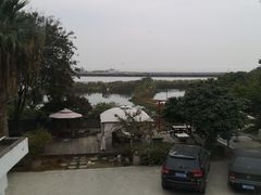 -亮河湾山庄