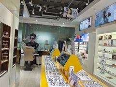 -诺柯视眼镜-蔡司依视路官方工厂店(淞南一店)