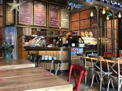 -玛格萝妮(汇智国际商业中心店)