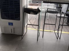 -UNI UNI(环亚凯瑟琳店)