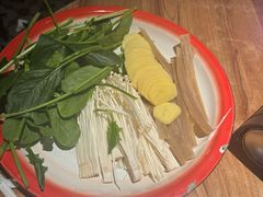 -耶里夏丽·丝路新疆菜·清真食品(徐汇南丹东路臻选店)